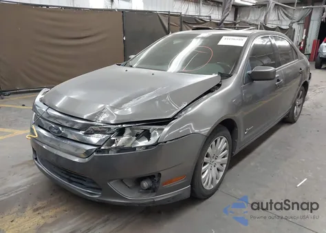 2010 Ford Fusion Hybrid z USA, uszkodzony, nr VIN 3FADP0L32AR361496